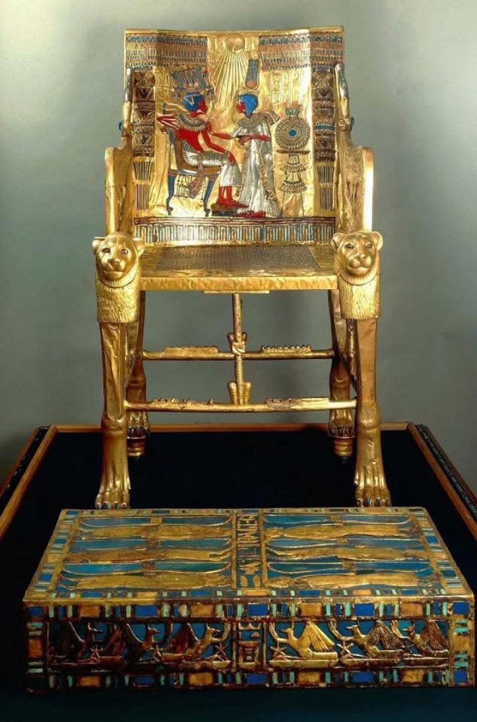 افخم كرسى على وجه الارض كرسي الملك توت عنخ آمون